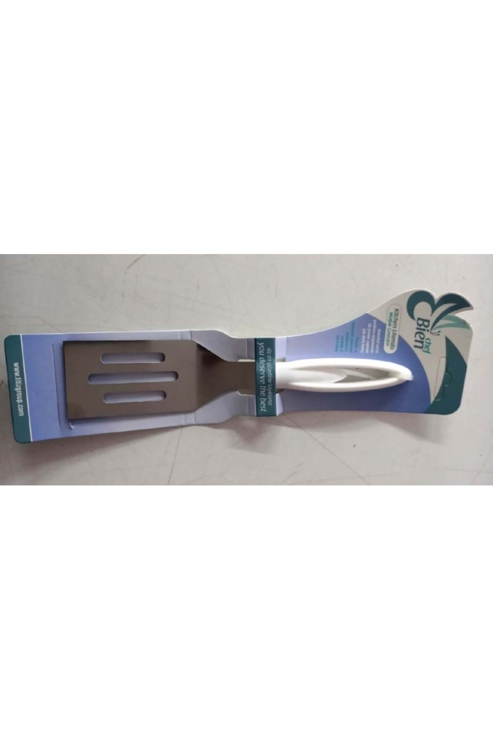 AP1581 TİTİZ METAL DELİKLİ DÜZ SPATULA (1*35) ARONİ